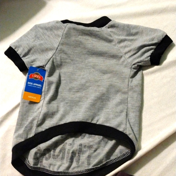💜5/$25💜NWT Dog T-shirt size Medium - Picture 2 of 4